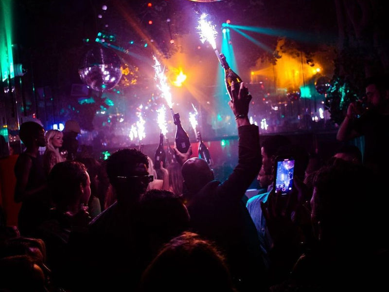 How to Make Money While in University as a Nightclub Promoter